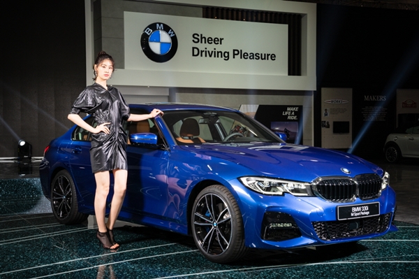 BMW는  M8 그란쿠페, M4 GT4, 클래식 미니 일렉트릭, 미니 데이비드 보위 에디션 등을 아시아 최초로 공개했다. ⓒ BMW코리아