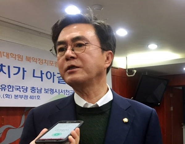 문재인 정부의 인사검증 문제가 또 논란이 되는 가운데 자유한국당 김태흠 의원은 정부의 내로남불 모습 때문에 더 비판을 받고 있는 것이라고 말했다.ⓒ시사오늘