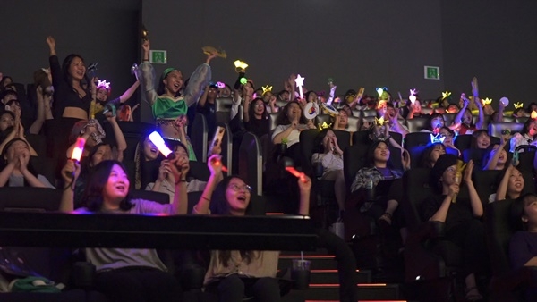 지난 19일 CGV용산아이파크몰에서 열린 ＜알라딘＞ 4DX 댄서롱 상영회 현장 모습 ⓒ CJ CGV