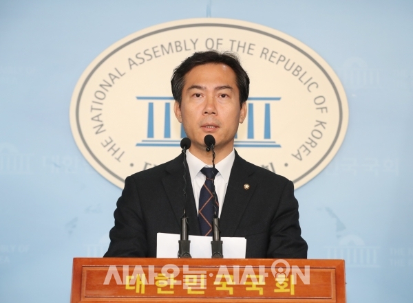 자유한국당 김영우 의원이 4일 불출마 선언을 했다.ⓒ뉴시스