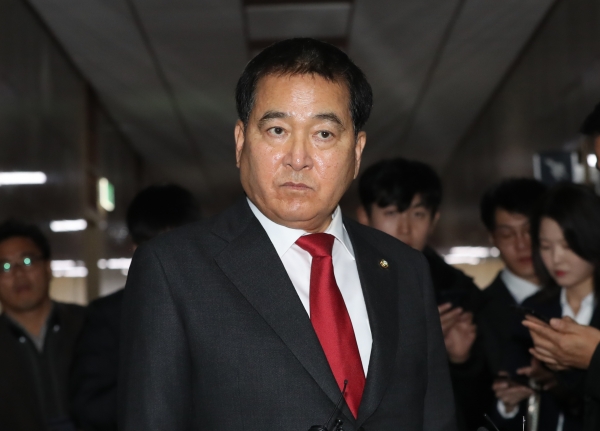 20대 국회가 끝나는 내년 5월 29일까지의 임기를 가진 자유한국당 신임 원내대표로 5선의 심재철(경기 안양 동안을) 의원이 선출됐다.ⓒ뉴시스