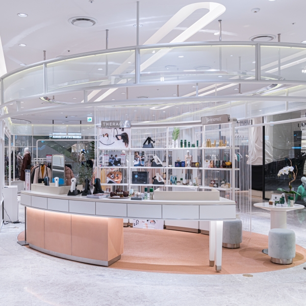 현대백화점은 7일 판교점 3층에 란제리 편집숍 '웰니스 란제리 하우스'를 신규 오픈했다고 밝혔다.  ⓒ현대백화점