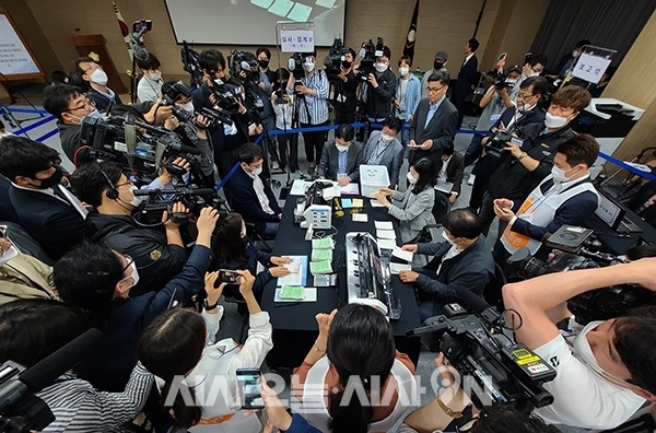 계속되는 의혹에 중앙선거관리위원회(이하 중앙선관위)는 28일 공개시연회를 개최했다.ⓒ시사오늘 권희정 기자