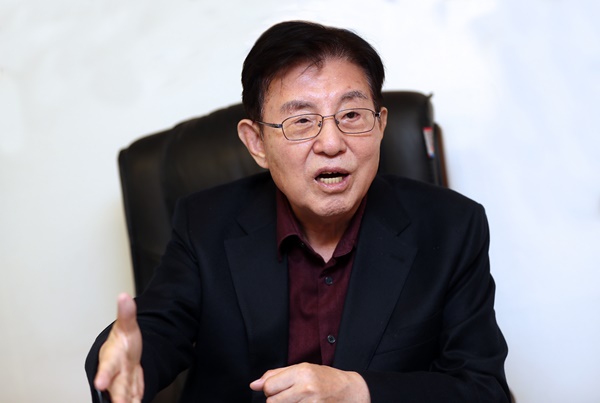 김덕룡 이사장은 YS가 88년 13대 총선 때만이라도 야권 통합을 반드시 이뤄야겠다고 생각했다고 전했다.ⓒ시사오늘 권희정 기자