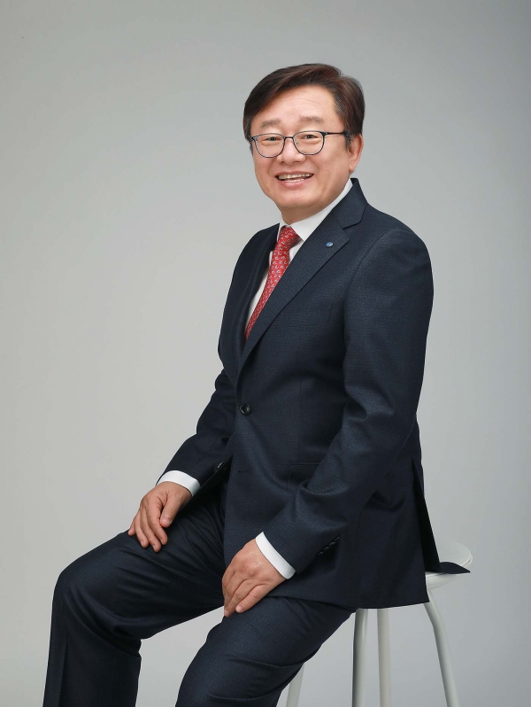 DGB대구은행은 임성훈 은행장이 한국세무회계학회 주최 제48차 동계학술발표대회에서 모범경영대상 수상자로 선정됐다고 18일 밝혔다. ⓒDGB대구은행