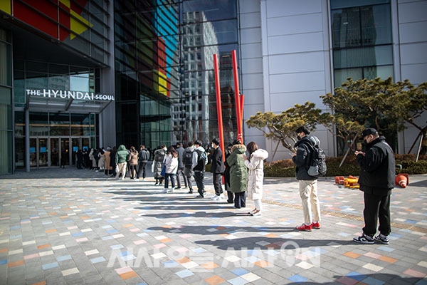 더현대 서울은 24~25일 프리 오픈을 거쳐 오는 26일 그랜드 오픈하는 '자연친화형 미래 백화점'으로, 도심 속 자연주의를 콘셉트로 '리테일 테라피'(쇼핑을 통한 힐링) 개념이 적용됐다. ⓒ시사오늘 권희정기자