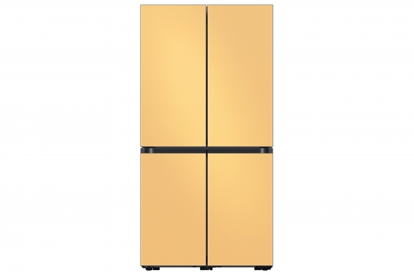 삼성전자는 소비자가 360가지 색상 중 고를 수 있는 ‘비스포크(BESPOKE) 냉장고’ 신제품을 9일 출시했다고 밝혔다. 사진은 옐로우 색상. ⓒ삼성전자