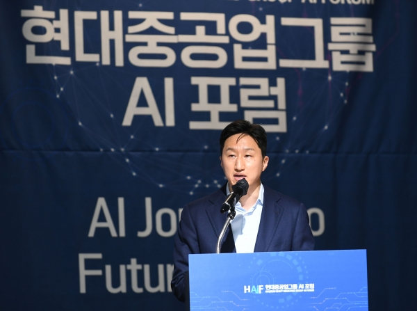 정기선 HD현대 사장이 6일 서울대학교 글로벌공학교육센터에서 개최된 AI 분야 산학연 포럼 ‘현대중공업그룹 AI포럼’(HAIF)에 참석해 개회사를 하고 있다. ⓒ 현대중공업그룹