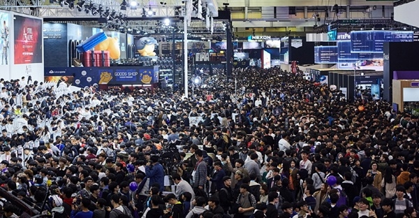 23만명, 역대 최대관람객을 달성한 2018지스타 ⓒ한국게임산업협회