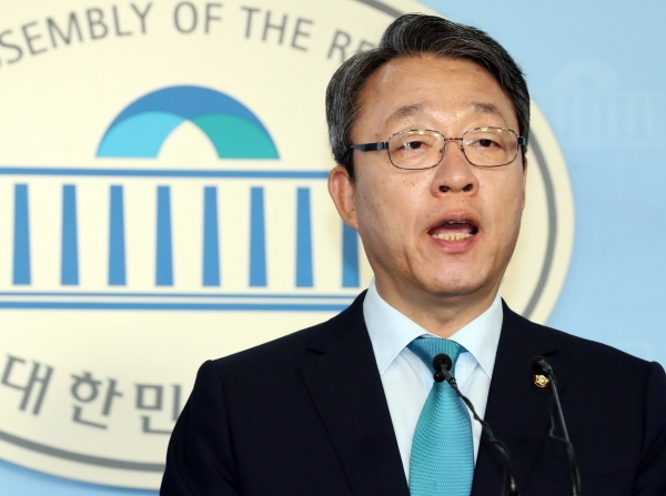 바른미래당 김성식 의원이 5일 탈당을 선언했다. ⓒ뉴시스