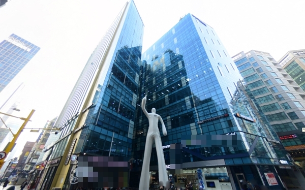 서울 서초동에 위치한 바로세움3차 빌딩(현 에이프로스퀘어) ⓒ 네이버 지도