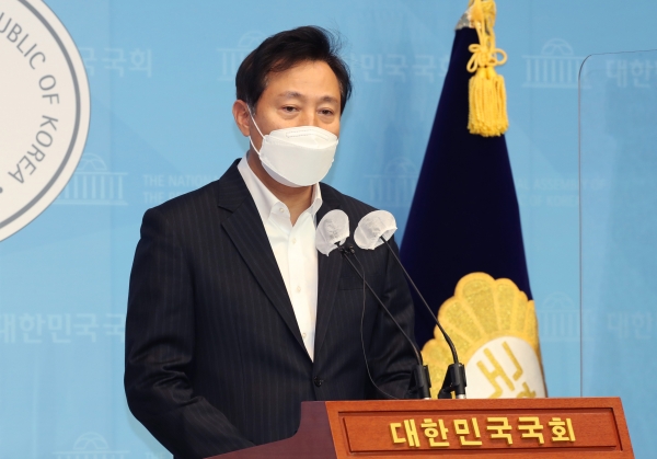 오세훈 전 서울시장이 7일 조건부 출마 의사를 밝혔다.ⓒ뉴시스(공동취재사진)