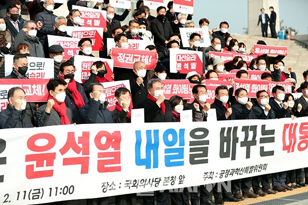 박진 의원이 11일 오전 지지 선언식에서 격려사를 하고 있다.ⓒ시사오늘 권희정 기자