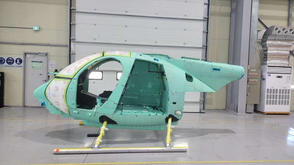 대한항공이 보잉社에 AH-6 헬기 동체 초도 생산 물량을 납품했다. ⓒ 대한항공